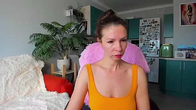 ChristinaGlory online show from 10-23-25, 07:29