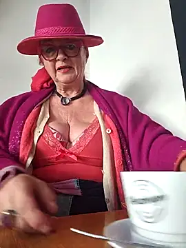 MucMilf59 online show from 11-05-25, 09:42