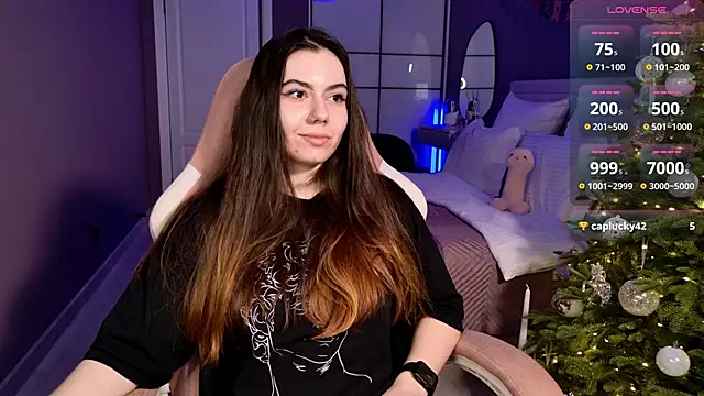 Snapshot of Foxohlove chatting on 01-17-25, 06:02 Foxohlove online show from 01-17-25, 06:02