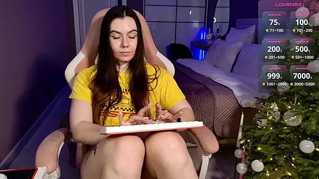 Snapshot of Foxohlove chatting on 01-26-25, 03:25 Foxohlove online show from 01-26-25, 03:25