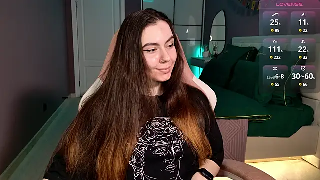 Snapshot of Foxohlove chatting on 03-09-25, 03:38 Foxohlove online show from 03-09-25, 03:38