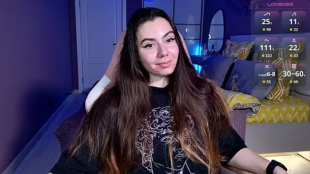 Snapshot of Foxohlove chatting on 09-21-25, 04:52 Foxohlove online show from 09-21-25, 04:52