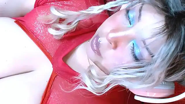 Snapshot of Honey_Lucy1 chatting on 02-22-26, 10:19 Honey Lucy1 online show from 02-22-26, 10:19