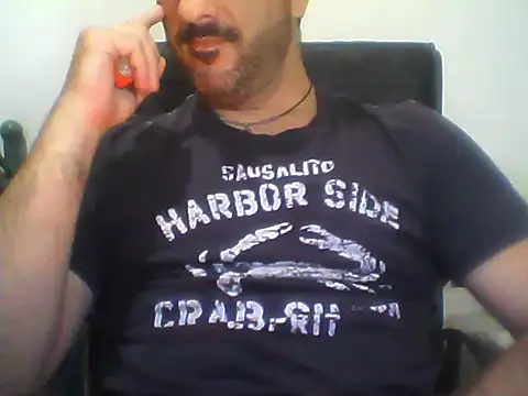 Snapshot of Italian_dark_desire chatting on 11-14-25, 10:07 Italian dark desire online show from 11-14-25, 10:07