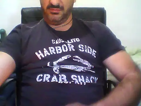 Snapshot of Italian_dark_desire chatting on 11-16-25, 04:07 Italian dark desire online show from 11-16-25, 04:07