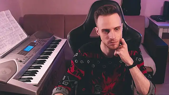 Sweetparker online show from 12-13-25, 08:47