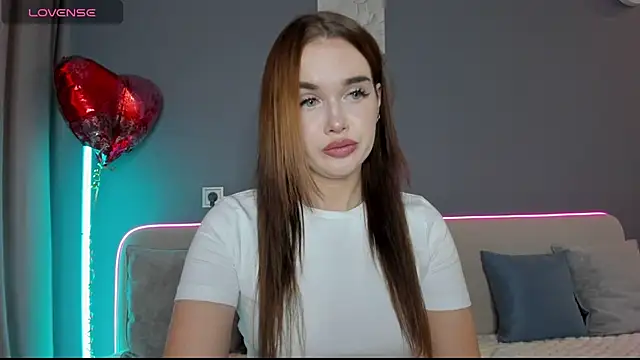 Malika Lisan online show from 02-21-26, 02:34