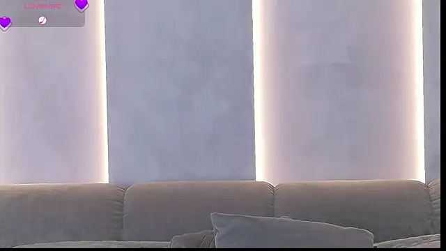 Snapshot of Sinful_Eyes chatting on 03-02-25, 09:10 Sinful Eyes online show from 03-02-25, 09:10