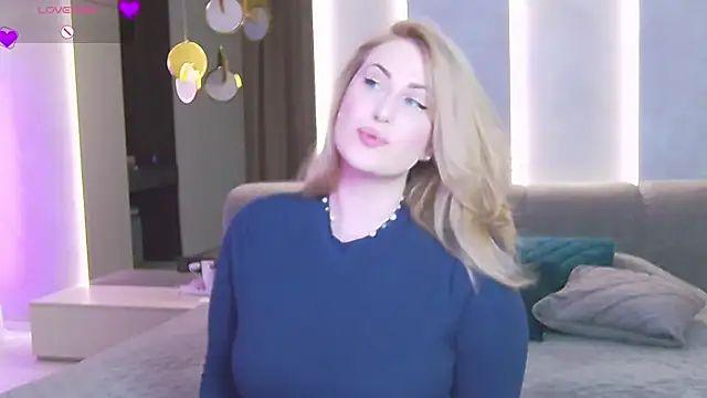 Snapshot of Sinful_Eyes chatting on 03-18-25, 04:04 Sinful Eyes online show from 03-18-25, 04:04