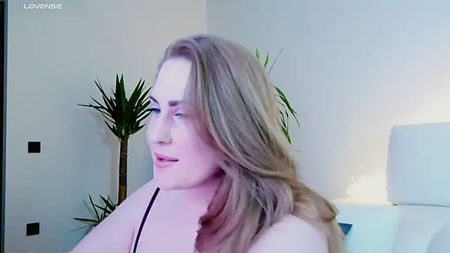 Sinful Eyes online show from 03-13-26, 03:35