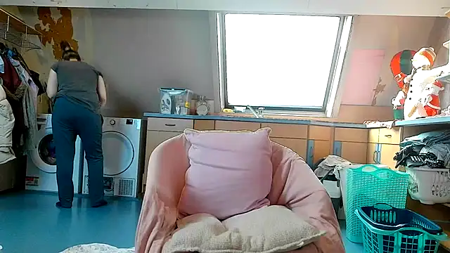 SexyAmanda32 online show from 12-04-25, 12:25