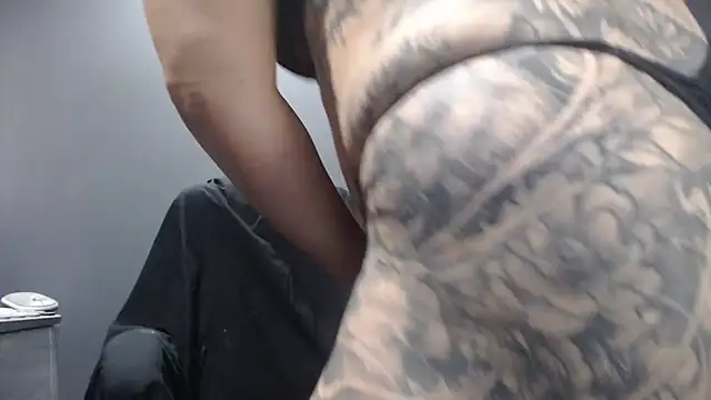 poisonivyx online show from 10-10-25, 01:37