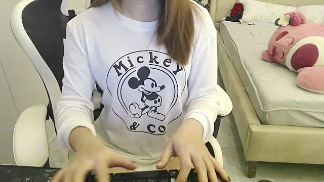 Hanako love online show from 01-07-25, 03:33