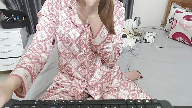 Hanako love online show from 02-01-25, 03:39