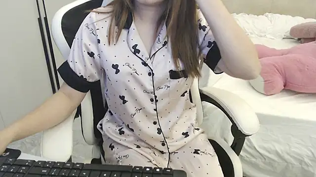 Hanako love online show from 02-06-25, 02:22