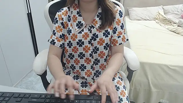 Hanako love online show from 12-02-25, 03:40