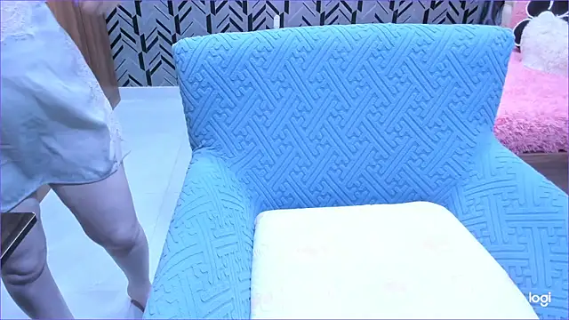 Snapshot of Toyota_Motor_Corporation chatting on 10-28-25, 11:18 Toyota Motor Corporation online show from 10-28-25, 11:18