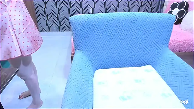 Snapshot of Toyota_Motor_Corporation chatting on 11-09-25, 11:14 Toyota Motor Corporation online show from 11-09-25, 11:14