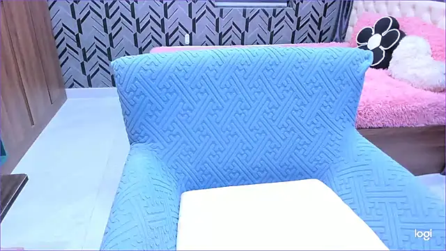 Snapshot of Toyota_Motor_Corporation chatting on 12-22-25, 11:24 Toyota Motor Corporation online show from 12-22-25, 11:24