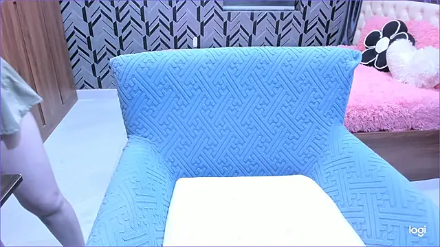 Snapshot of Toyota_Motor_Corporation chatting on 01-08-26, 11:18 Toyota Motor Corporation online show from 01-08-26, 11:18