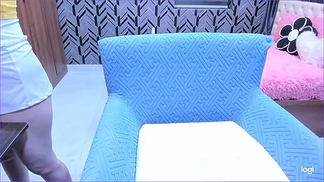 Snapshot of Toyota_Motor_Corporation chatting on 01-09-26, 11:17 Toyota Motor Corporation online show from 01-09-26, 11:17