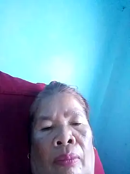 Snapshot of sexylizzy4u chatting on 10-08-25, 04:10 sexylizzy4u online show from 10-08-25, 04:10