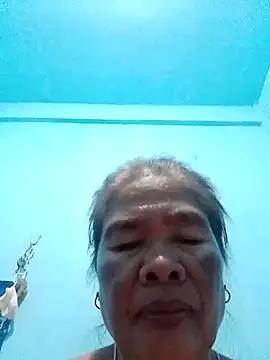 Snapshot of sexylizzy4u chatting on 10-17-25, 09:34 sexylizzy4u online show from 10-17-25, 09:34