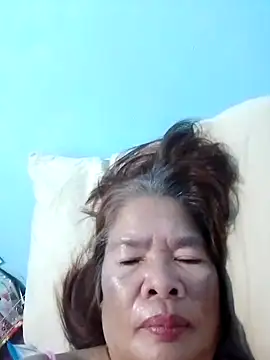 Snapshot of sexylizzy4u chatting on 10-19-25, 09:59 sexylizzy4u online show from 10-19-25, 09:59