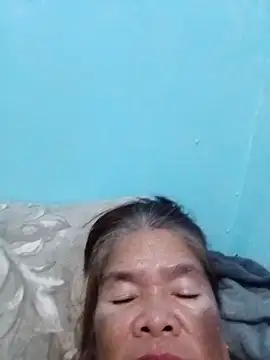 Snapshot of sexylizzy4u chatting on 10-25-25, 06:46 sexylizzy4u online show from 10-25-25, 06:46