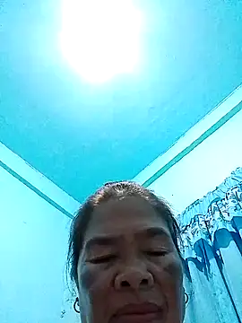 Snapshot of sexylizzy4u chatting on 10-30-25, 04:19 sexylizzy4u online show from 10-30-25, 04:19