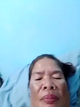 Snapshot of sexylizzy4u chatting on 10-31-25, 08:54 sexylizzy4u online show from 10-31-25, 08:54