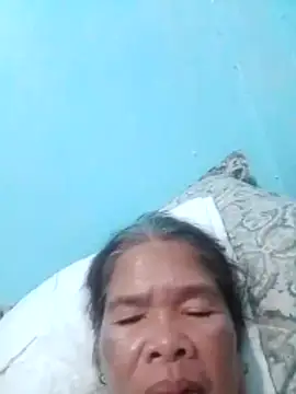 Snapshot of sexylizzy4u chatting on 02-17-26, 02:35 sexylizzy4u online show from 02-17-26, 02:35