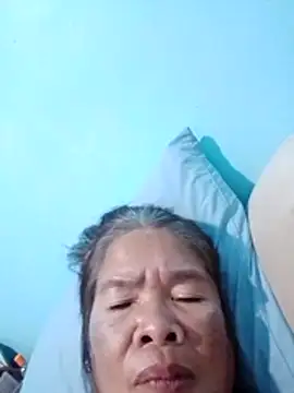 Snapshot of sexylizzy4u chatting on 02-18-26, 03:52 sexylizzy4u online show from 02-18-26, 03:52