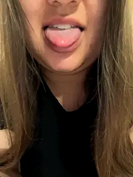 Snapshot of Jane_BBW chatting on 10-09-25, 01:25 Jane BBW online show from 10-09-25, 01:25