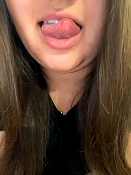 Snapshot of Jane_BBW chatting on 10-19-25, 08:48 Jane BBW online show from 10-19-25, 08:48