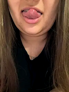 Snapshot of Jane_BBW chatting on 10-29-25, 03:25 Jane BBW online show from 10-29-25, 03:25