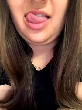 Snapshot of Jane_BBW chatting on 10-31-25, 01:34 Jane BBW online show from 10-31-25, 01:34