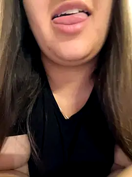 Snapshot of Jane_BBW chatting on 11-02-25, 02:19 Jane BBW online show from 11-02-25, 02:19