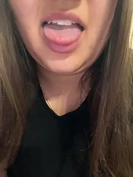 Snapshot of Jane_BBW chatting on 11-04-25, 03:16 Jane BBW online show from 11-04-25, 03:16