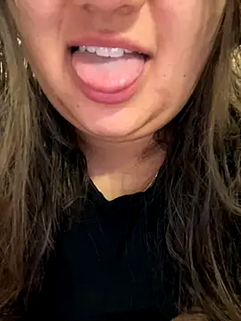 Snapshot of Jane_BBW chatting on 11-08-25, 05:29 Jane BBW online show from 11-08-25, 05:29