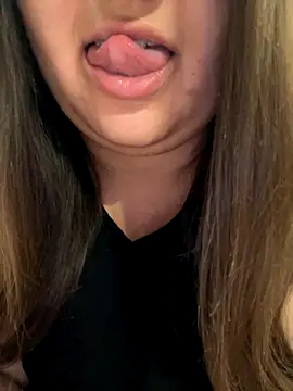 Snapshot of Jane_BBW chatting on 11-09-25, 06:12 Jane BBW online show from 11-09-25, 06:12