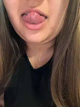 Snapshot of Jane_BBW chatting on 11-11-25, 03:28 Jane BBW online show from 11-11-25, 03:28