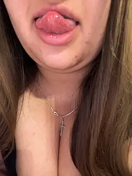 Snapshot of Jane_BBW chatting on 11-18-25, 03:23 Jane BBW online show from 11-18-25, 03:23