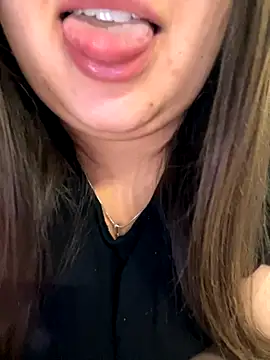 Snapshot of Jane_BBW chatting on 11-20-25, 05:29 Jane BBW online show from 11-20-25, 05:29