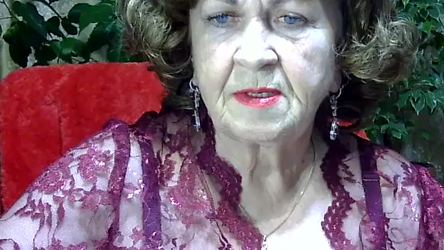 Emma52610 online show from 11-25-25, 03:23