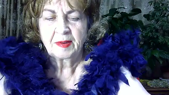 Snapshot of Emma52610 chatting on 02-13-26, 04:36 Emma52610 online show from 02-13-26, 04:36