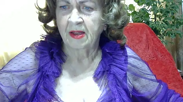 Snapshot of Emma52610 chatting on 02-27-26, 08:58 Emma52610 online show from 02-27-26, 08:58