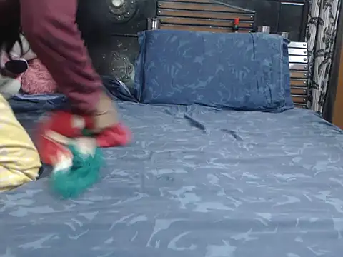 Snapshot of prettyindiandoll chatting on 10-08-25, 06:22 prettyindiandoll online show from 10-08-25, 06:22