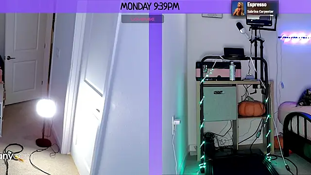 Snapshot of MilaValentina chatting on 01-14-25, 02:40 MilaValentina online show from 01-14-25, 02:40