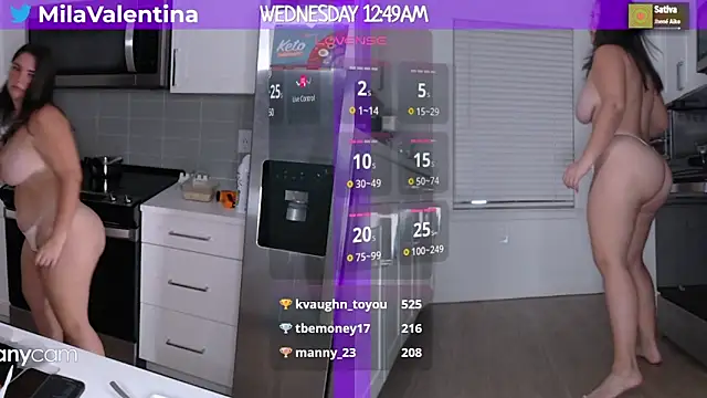 Snapshot of MilaValentina chatting on 03-05-25, 05:50 MilaValentina online show from 03-05-25, 05:50